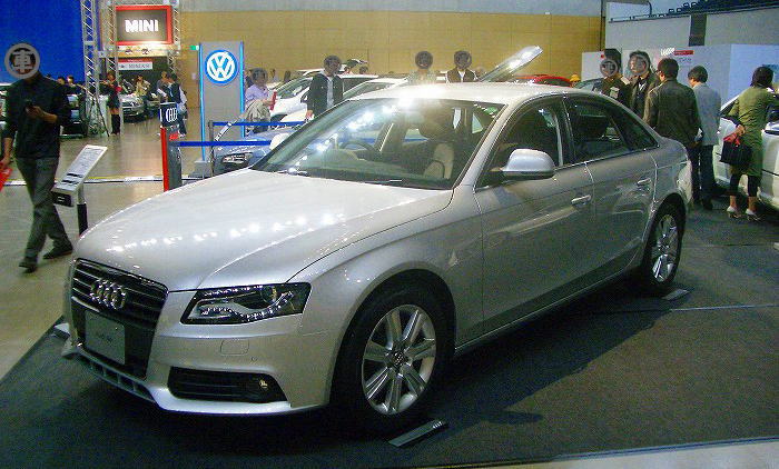 アウディ A4 1.8TFSI(Audi A4 1.8TFSI)