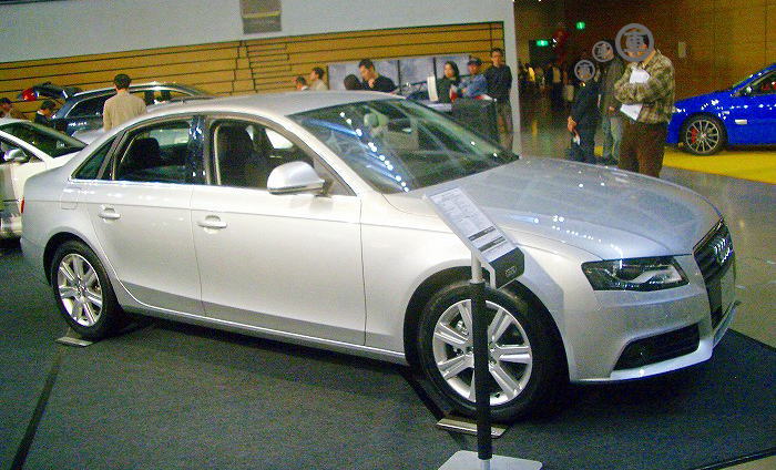 アウディ A4 1.8TFSI(Audi A4 1.8TFSI)