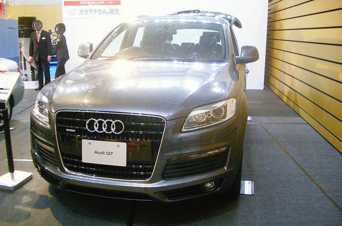 アウディ Q7 3.6 FSI クアトロ(Audi Q7 3.6 FSI quattro)