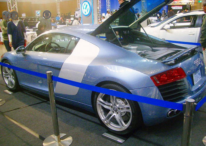 アウディ R8 4.2 FSI クアトロ(Audi R8 4.2FSI quattro)