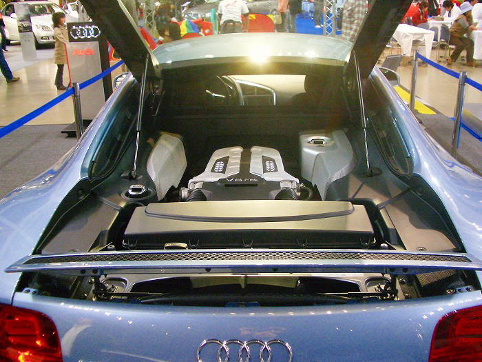 アウディ R8 4.2 FSI クアトロ(Audi R8 4.2FSI quattro)