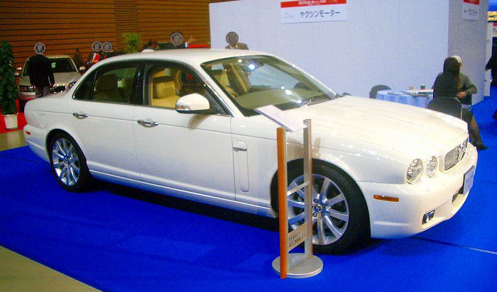 ジャガー XJ3.0 エグゼクティブ(JAGUAR XJ3.0 Executive)