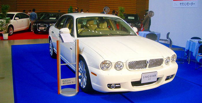 ジャガー XJ3.0 エグゼクティブ(JAGUAR XJ3.0 Executive)