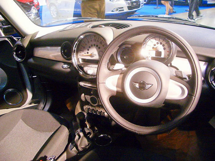 MINI COOPER CONVERTIBLE(ミニクーパー コンバーチブル)内装